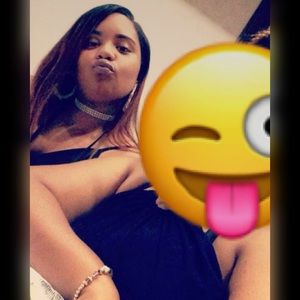 Meet your Posher, Makayla